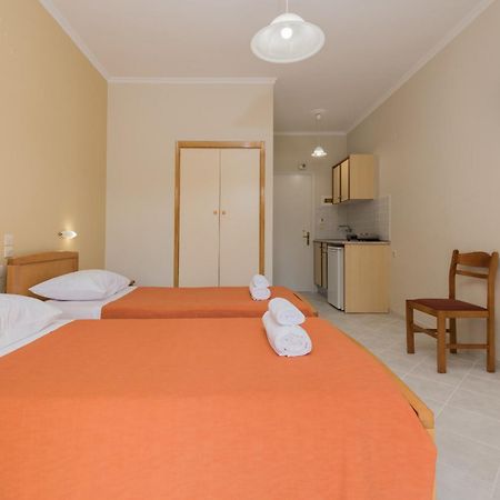Olga Studios - 3 Планос Номер фото